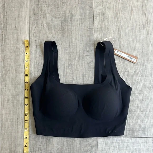 SKIMS Black Intimates Bra with Wide Straps - Picture 5 of 7